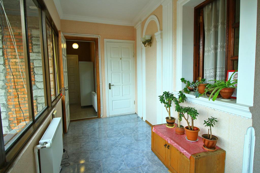 Babilina Hotel Tbilisi Exterior foto