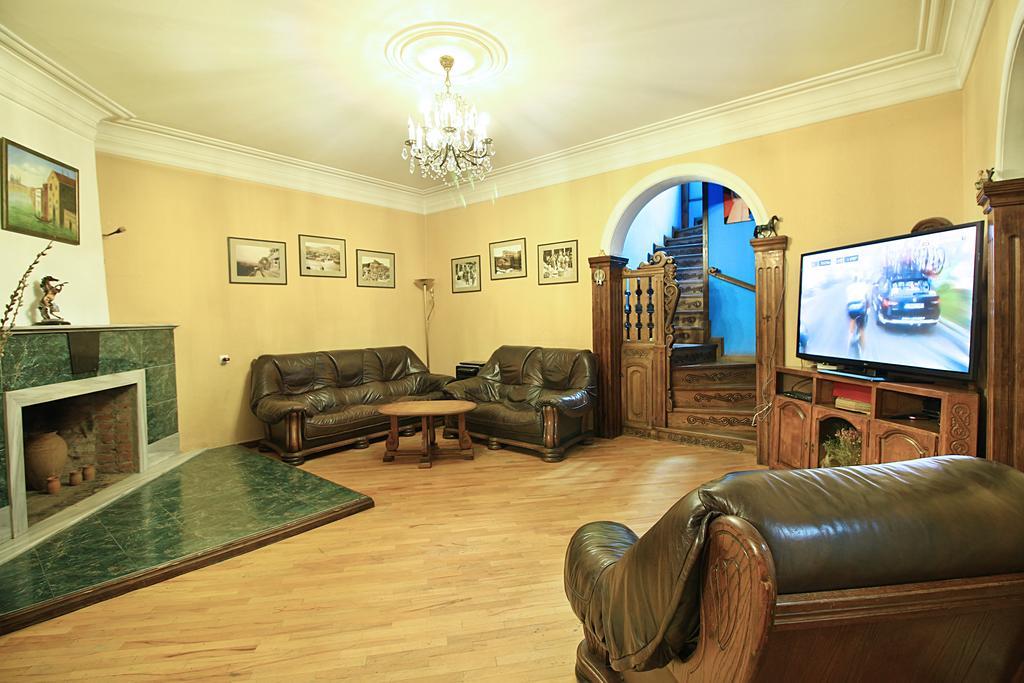 Babilina Hotel Tbilisi Exterior foto